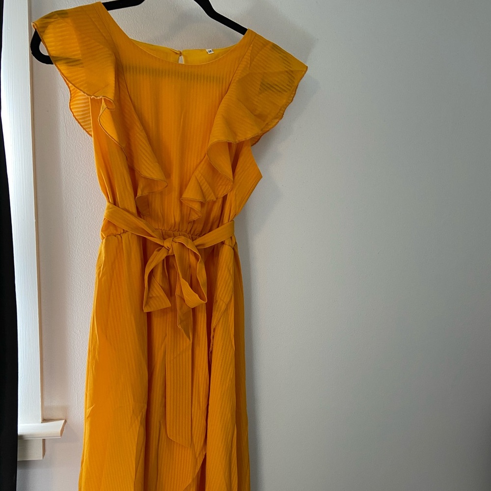 Never worn, beautiful sundress